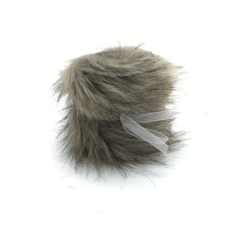 Beige or White Fur Roll cm 10x 2 mt beige