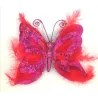 Penas vermelhas e borboleta de glitter fúcsia com clipe