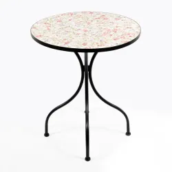 Mesa de metal negro con decoración cerámica