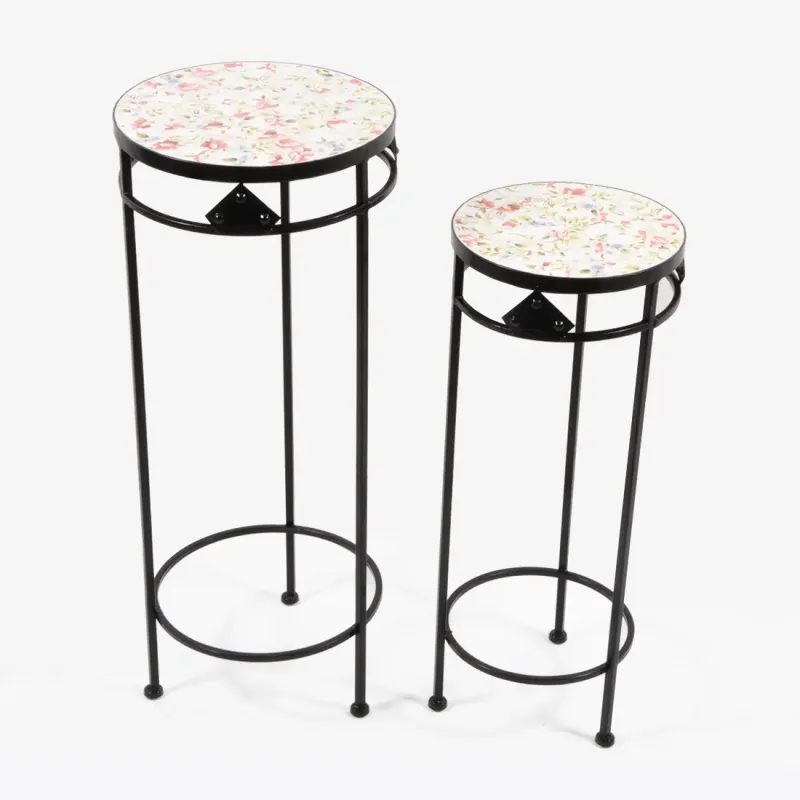 Set mit 2 Couchtischen aus schwarzem Metall mit Keramikdekoration