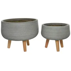 Liam Taupe váza s nožičkami různých velikostí