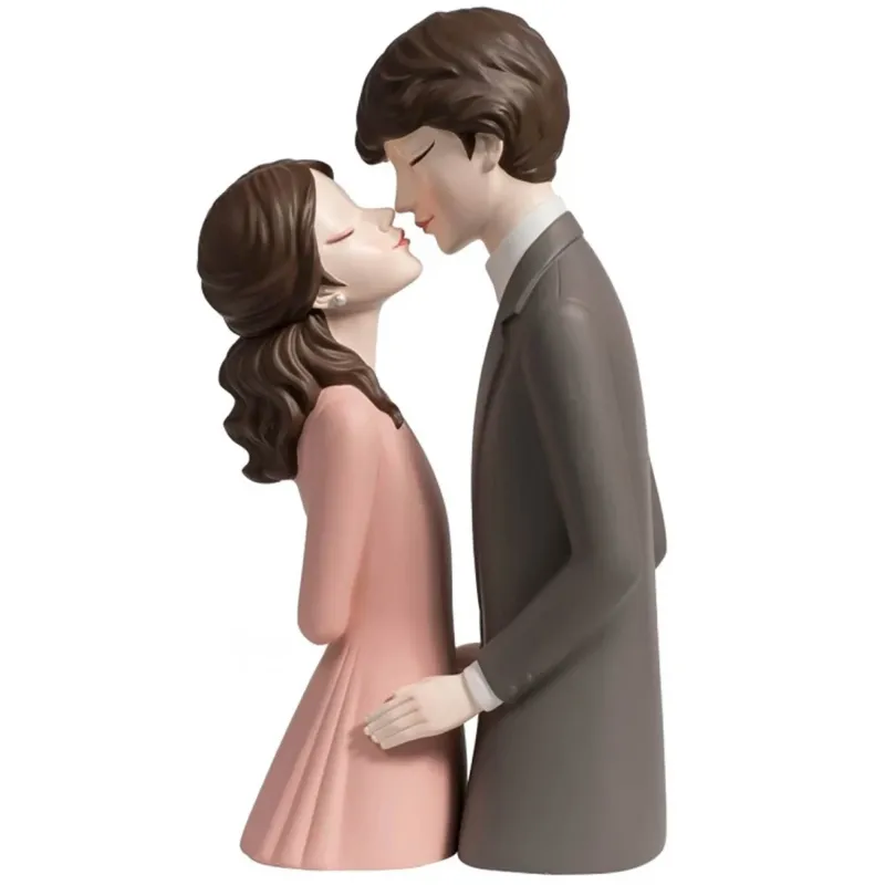 Casal apaixonado em resina h 36