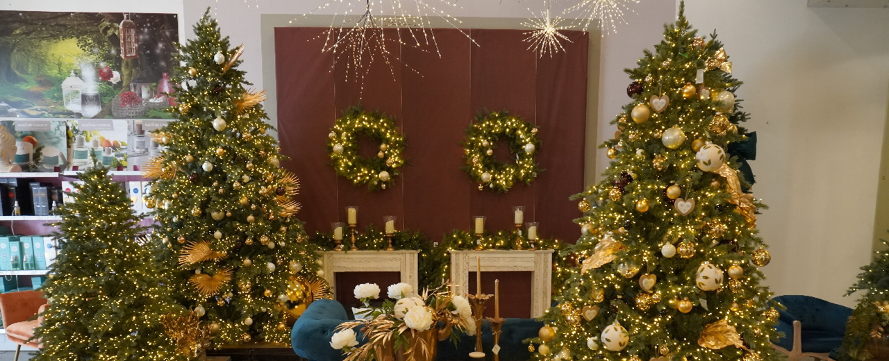 Pino Luxury New EDG: a árvore de Natal profissional para casas e lojas elegantes.